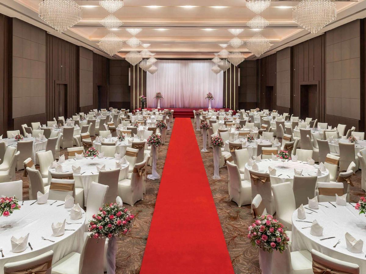 Pullman Yangon Centrepoint Otel Dış mekan fotoğraf