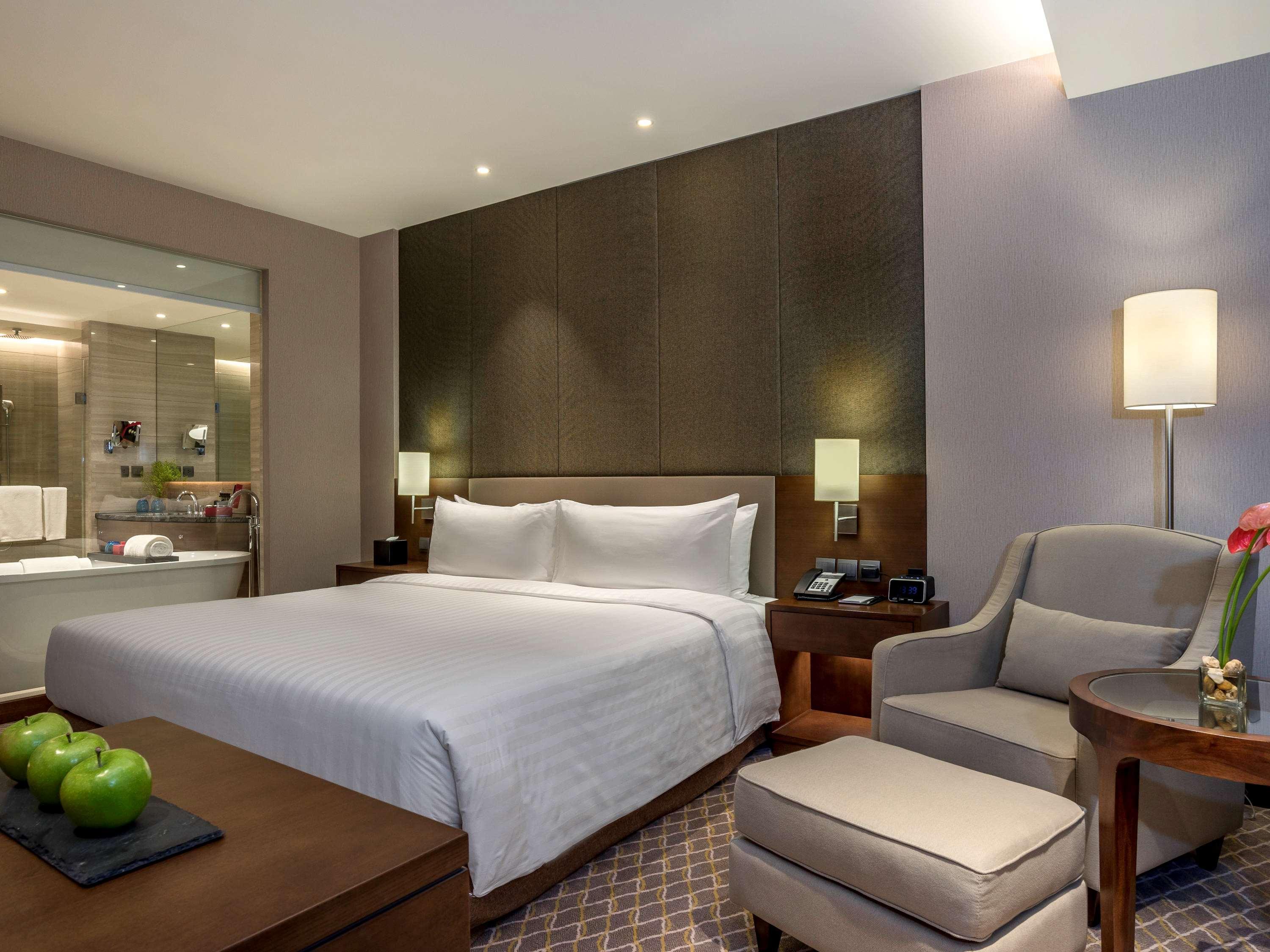 Pullman Yangon Centrepoint Otel Dış mekan fotoğraf