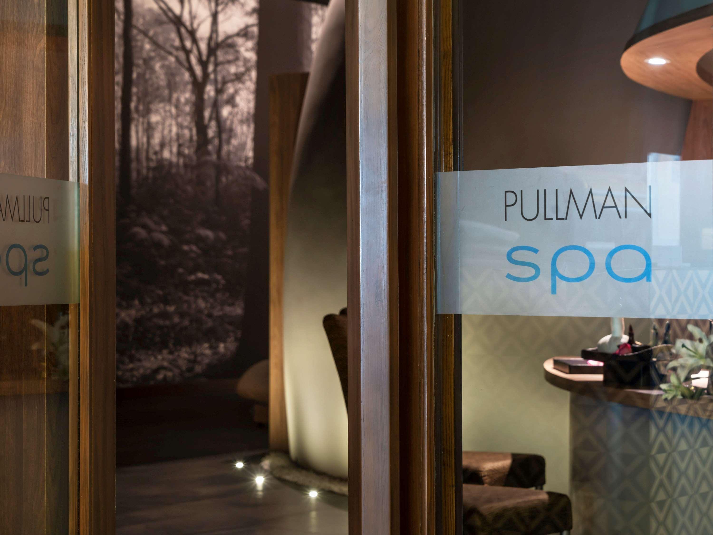 Pullman Yangon Centrepoint Otel Dış mekan fotoğraf