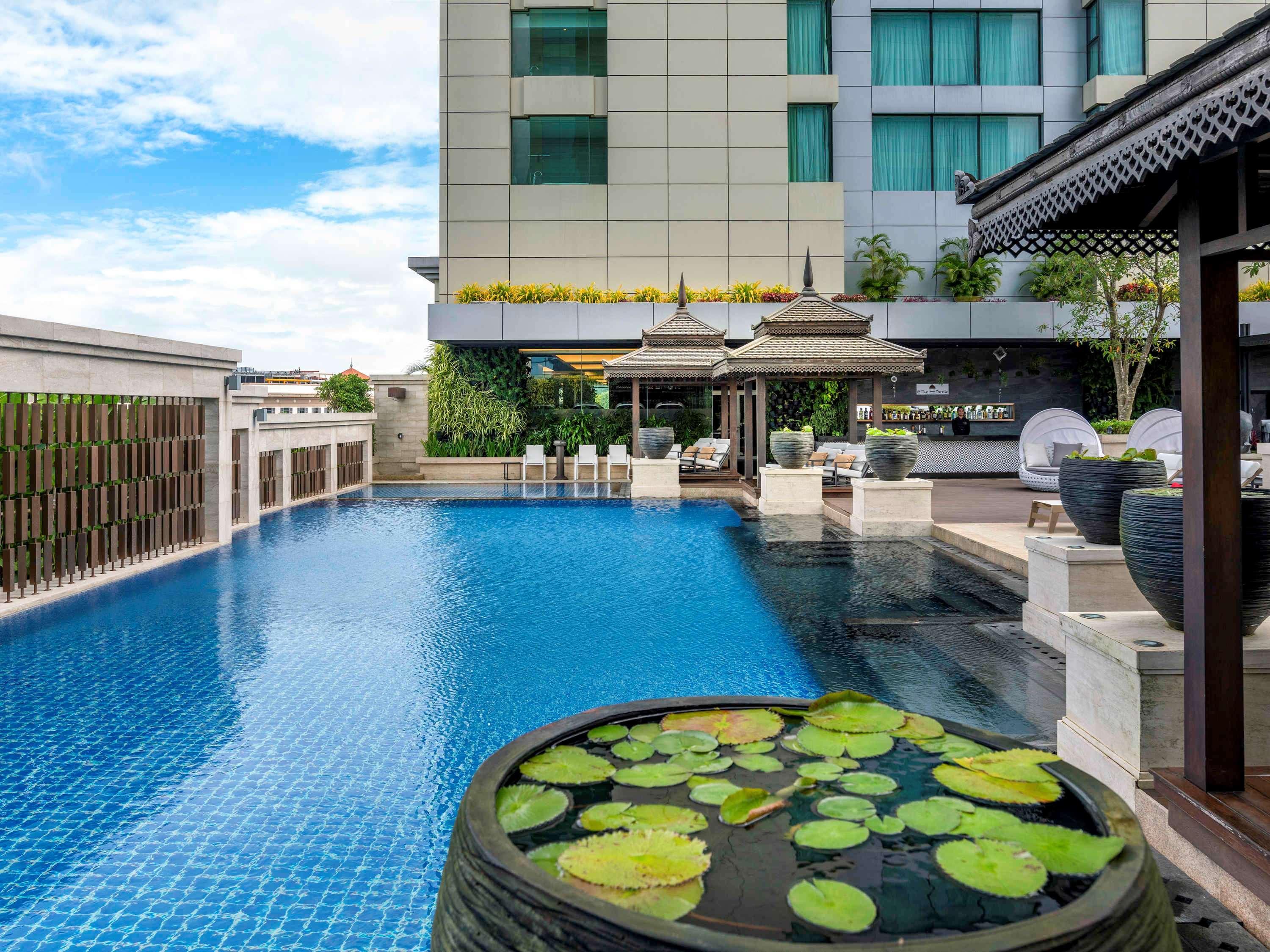 Pullman Yangon Centrepoint Otel Dış mekan fotoğraf