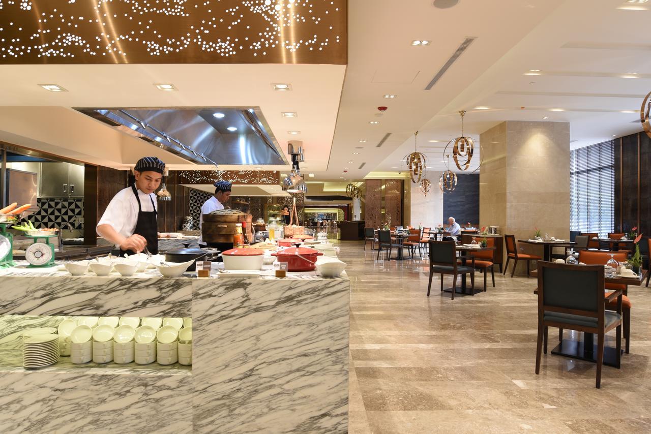 Pullman Yangon Centrepoint Otel Dış mekan fotoğraf