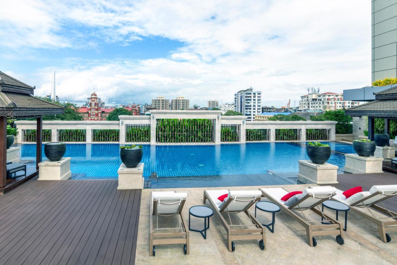 Pullman Yangon Centrepoint Otel Dış mekan fotoğraf